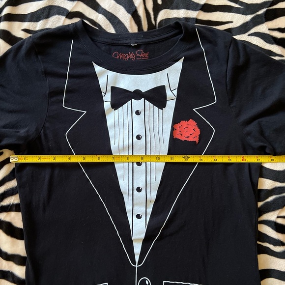 Mighty Fine Hot Topic Tuxedo Design Short Sleeve Black T-Shirt - Y2K/Prom - XL - Picture 8 of 13